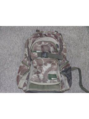Billabong Camo Backpack With Multiple Compartments & Adjustable Straps